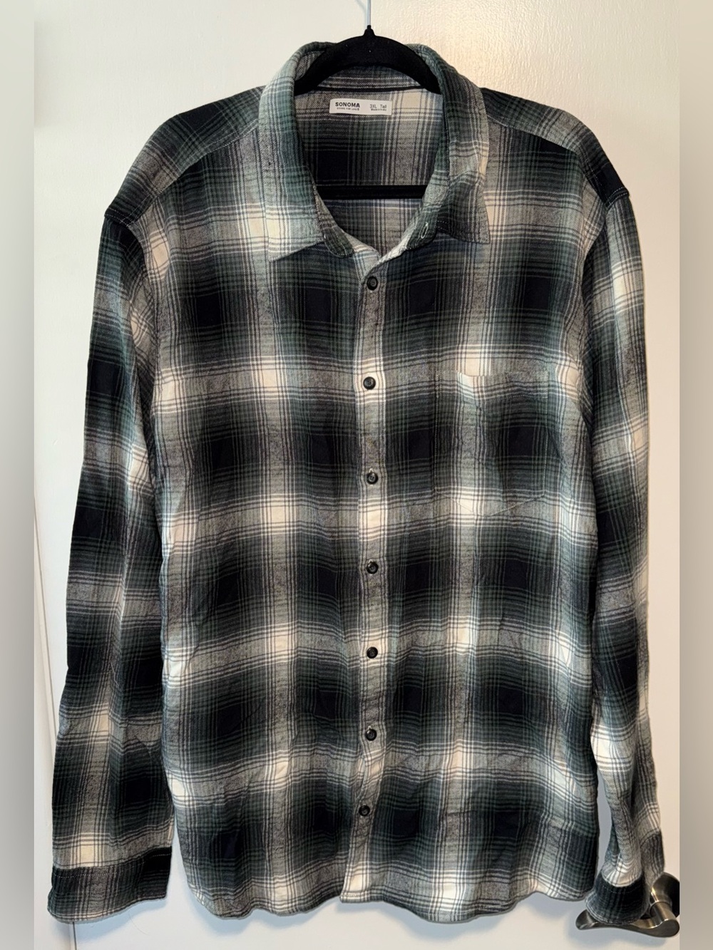Sonoma Black, White & Green Plaid Long-Sleeve Button-Down Shirt